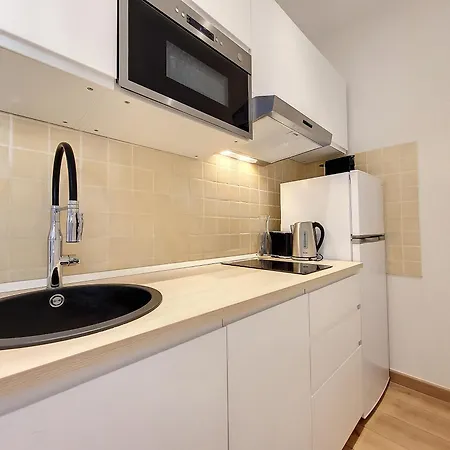 Nestor&jeeves - Sea And Sun - - Near Sea Apartment